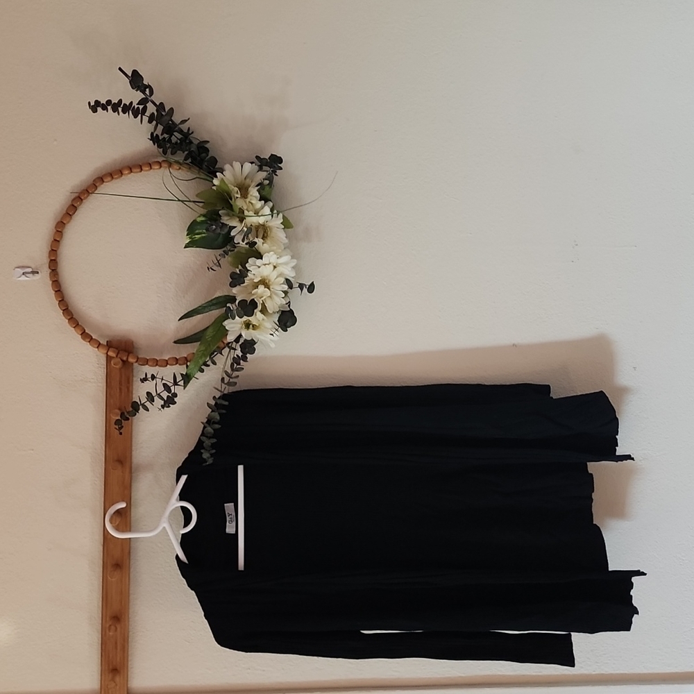 Women black cardigan